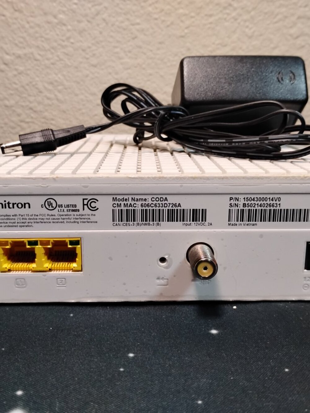 Hitron CODA DOCSIS 3.1 Cable Modem High Speed Internet Gigabit Network Router - Picture 3 of 4
